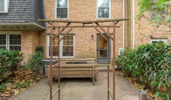 2320 SANFORD St, Alexandria, VA 22301