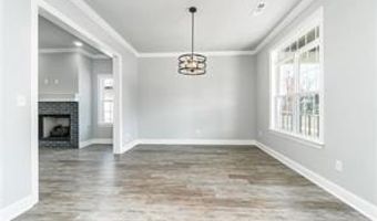 2100 SW Paddington St, Bentonville, AR 72713