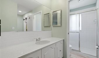 477 Ironwood Dr, Ballwin, MO 63011