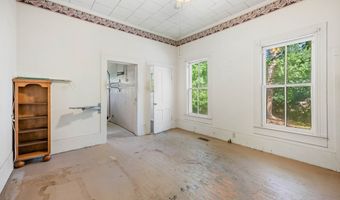 414 S Hutchinson Ave, Adel, GA 31620