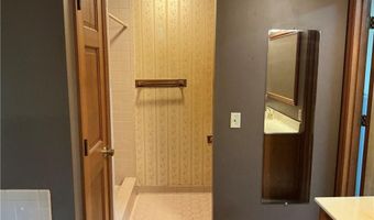 455 Forest Ave SE, Baxley, GA 31513