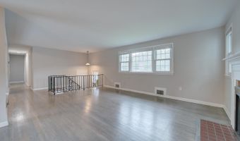 4837 RANDOLPH Dr, Annandale, VA 22003