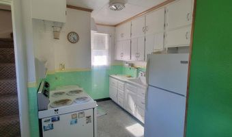 119 NW 7th Ave, Aberdeen, SD 57401