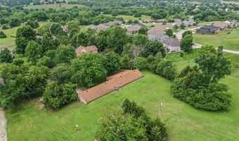 18345 Nottingham Ct, Basehor, KS 66007
