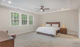 2930 Farmhouse Dr, Apex, NC 27502