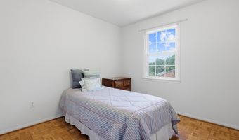 8350 GLASTONBURY Ct, Annandale, VA 22003