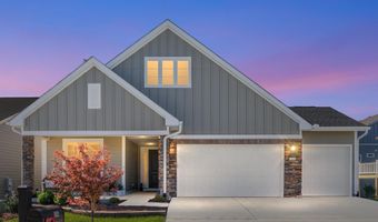 144 COWBIRD St, Lake Frederick, VA 22630