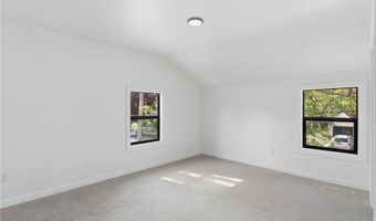 611 3rd St NW, Austin, MN 55912