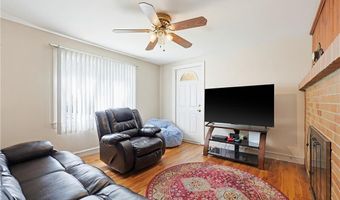 35 N Long St, Johnston, RI 02919