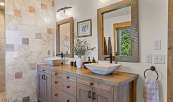 8937 Sandy Creek Ln, Bozeman, MT 59715