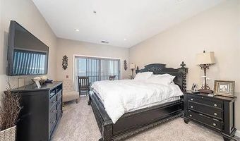 201 W 30TH St 302, Bayonne, NJ 07002