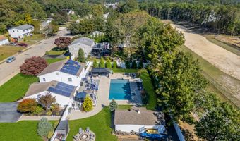 23 Pelican Dr, Bayville, NJ 08721