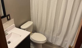 516 S 11th St, Albia, IA 62631