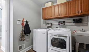 24198 HEATHER FIELD Ct, Aldie, VA 20105