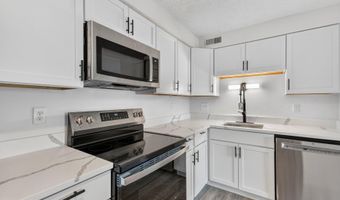 8384 BROCKHAM Dr 29/84K, Alexandria, VA 22309