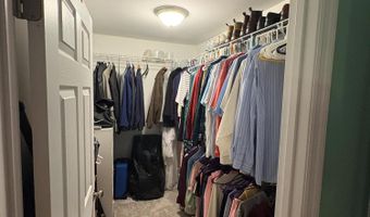 710 Hildebrand Dr, Bonneau, SC 29431