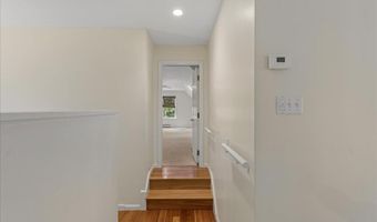 51 Dockside Ln, Belfast, ME 04915