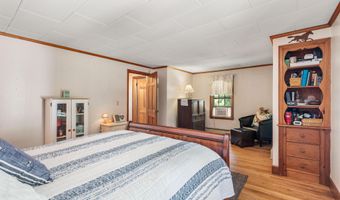 653 Gore Rd, Alfred, ME 04002