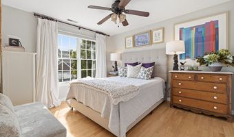 35 Lilac Ln, Danbury, CT 06810