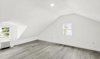 105 GIBRALTAR Rd, Reading, PA 19606