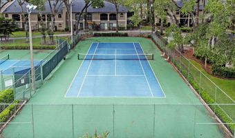 1055 KENSINGTON PARK Dr 205, Altamonte Springs, FL 32714