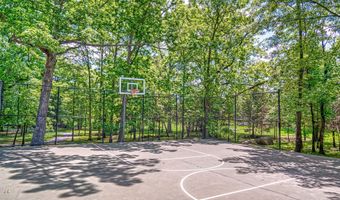 42265 HAMPTON WOODS Ter, Brambleton, VA 20148