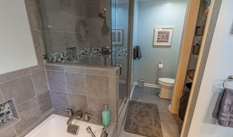 142 NE Hillside Dr, Abingdon, VA 24210