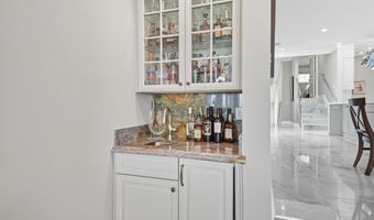 50 SEMINOLE LANDING Rd, Atlantic Beach, FL 32233