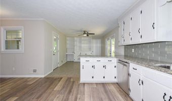 1787 EASTWOOD Dr, Alexander City, AL 35010