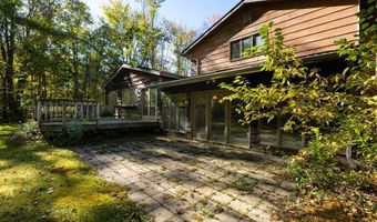 19121 Brewster Rd, Aurora, OH 44202