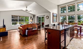 28 Crossbuck Trl, Bigfork, MT 59911