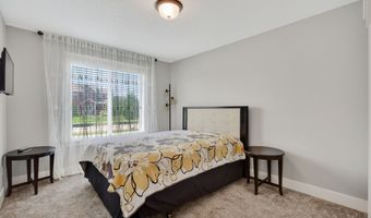 2027 NW 24th St, Ankeny, IA 50023