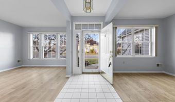 18 Valley Stream Pl, Barnegat, NJ 08005