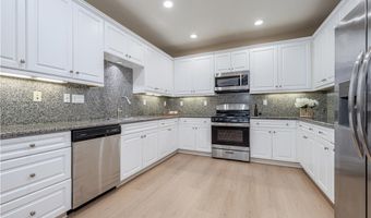 672 E Valencia 108, Anaheim, CA 92805