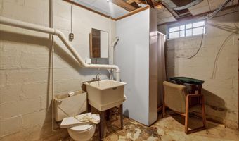 535 Yale Ave, Alma, MI 48801