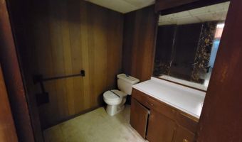 319 S 23rd St, Beatrice, NE 68310