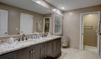 49 Beverly Dr, Avon, CT 06001
