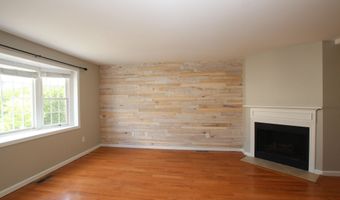 22 Main St 5-32, Danbury, CT 06810