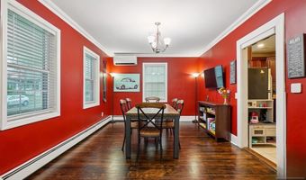 18 Carlisle St, Bergenfield, NJ 07621