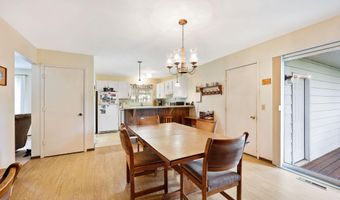 2606 McKenna Blvd, Madison, WI 53711