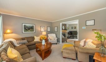 1 Victoria Pines Ln, Andover, NJ 07848