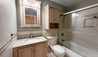 743 Eaglebrooke Dr, Ballwin, MO 63021