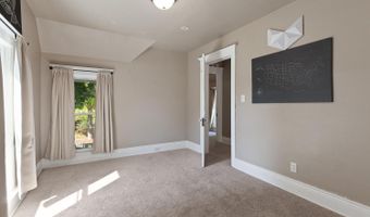 612 N Clinton St, Adrian, MI 49221