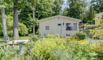 349 Walnut Trl, Coventry, CT 06238