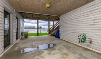 221 Smith St, Atlantic Beach, NC 28512