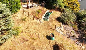 217 MARINE Dr, Brookings, OR 97415