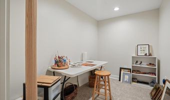 181 Meetinghouse Rd, Bedford, NH 03110