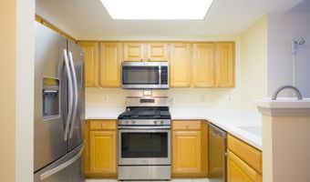 3835 9TH St N 504W, Arlington, VA 22203