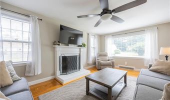7 New Clark Rd, Cumberland, RI 02864