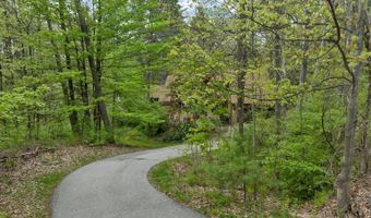16 Old Manchester Rd, Amherst, NH 03031
